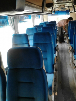 ขายรถมินิบัสแอร์ VIP 22 ที่นั่งเบาะปรับได้ ISUZU เครื่อง 165 แรงม้า ยาว 8 เมตร ราคา 350000