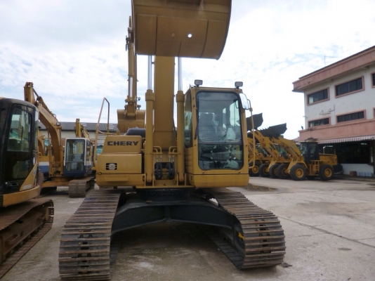 ขายรถขุดใหม่ น้ำหนัก 25 ตัน ราคาพิเศษ 2,950,000 บาท