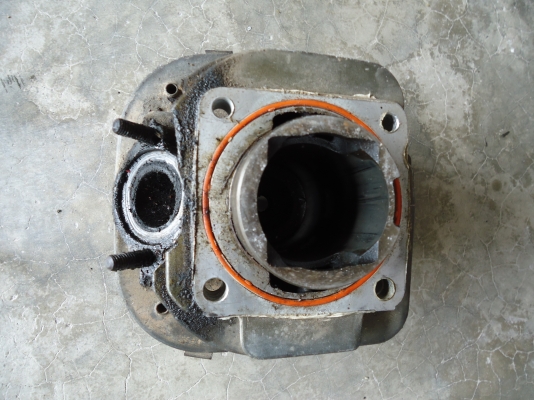 ขายเสื้อและฝาสูบคาวา ลีโอ 120 ซีซี ขายเสื้อและฝาสูบคาวา ลีโอ 120 ซีซี