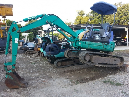 รถขุด KOMATSU PC 30 MR นำเข้าจากญี่ปุ่นแท้ 1000\% สวยเดิม ขายถูก 090-986-2521