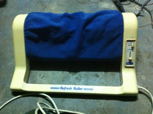 เครื่องนวดฝ่าเท้าจากญี่ปุ่น Refresh Roller ของ FUJI ช่วยการนวดตามจุดต่างๆของเท้าเพื่อคืนความสดชื่น