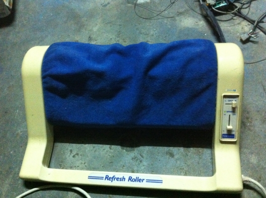 เครื่องนวดฝ่าเท้าจากญี่ปุ่น Refresh Roller ของ FUJI ช่วยการนวดตามจุดต่างๆของเท้าเพื่อคืนความสดชื่น