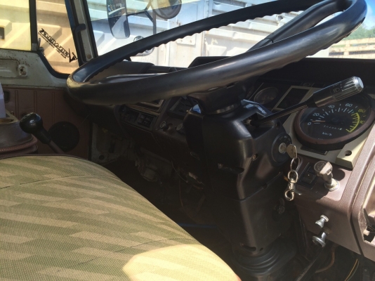 10ล้อดั้ม2เพลา 185 แรง FM187LA รถสวย..เดิมๆหัวเดิมบาง  เครื่องเดิม..