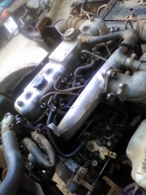 ISUZU NKR ปี  42  รถบ้าน 88 แรงม้า  (แก้ไขราคา265000)ขายตามสภาพครับ ภาษีทะเบียนไม่ขาดต่อ