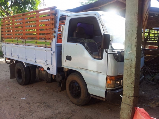 ISUZU NKR ปี  42  รถบ้าน 88 แรงม้า  (แก้ไขราคา265000)ขายตามสภาพครับ ภาษีทะเบียนไม่ขาดต่อ