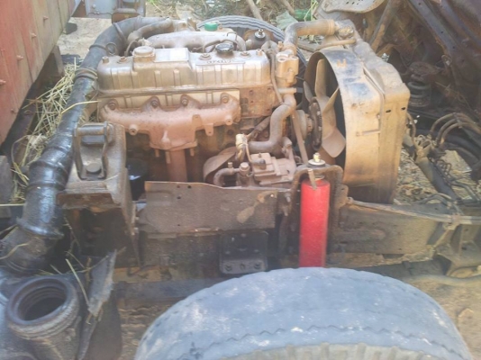 ISUZU NKR ปี  42  รถบ้าน 88 แรงม้า  (แก้ไขราคา265000)ขายตามสภาพครับ ภาษีทะเบียนไม่ขาดต่อ