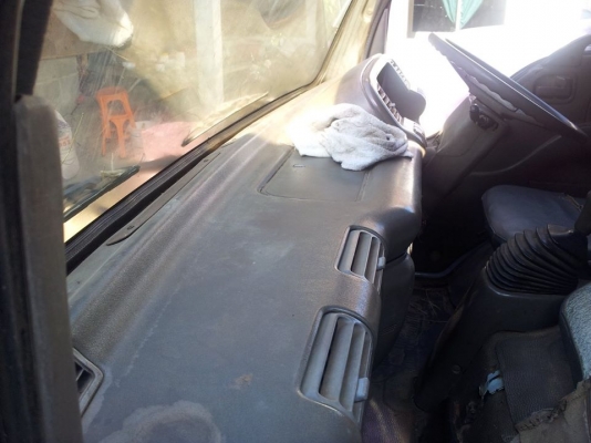 ISUZU NKR ปี  42  รถบ้าน 88 แรงม้า  (แก้ไขราคา265000)ขายตามสภาพครับ ภาษีทะเบียนไม่ขาดต่อ