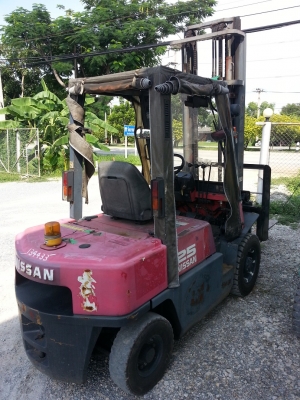 โฟคลิฟท์ Nissan 2.5ตัน เสา 4เมตร ดีเซล งาสไลด์ นำเข้าจาก ญี่ปุ่น +++ สวยมาก พร้อมใช้งาน ขายถูก 090-986-2521