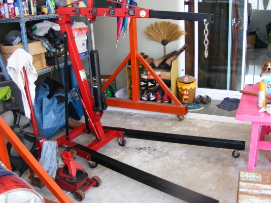 ขายเครนยกเครื่องยนต์ แบบพับได้ ขนาด 2 ตัน