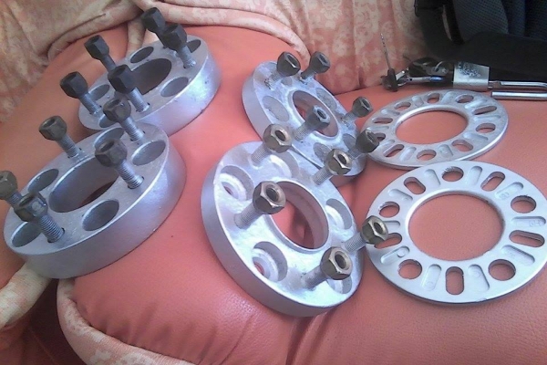 ขาย5รู114พึ่งถอด1.5นิ้ว1คู่...1นิ้ว1คู่2,800รวมส่ง สภาพสวยทั้งชุดน๊อตครบ+สเปเซอร์อีก1คู่ตามภาพ0821178878