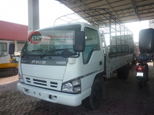 ขายรถสภาพสวยพร้อมใช้งาน ISUZU NPR ตาเพชร 6 ล้อ เครื่อง 4ฺBD1 4 สูบ