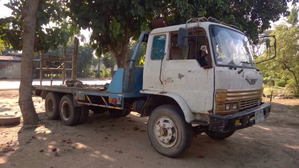 ขายสิบล้อเทเลอร์รถเกี่ยว HINO KT920 เครื่อง HO6C - 195 แรง หัว F18 ลงเล่มเรียบร้อย