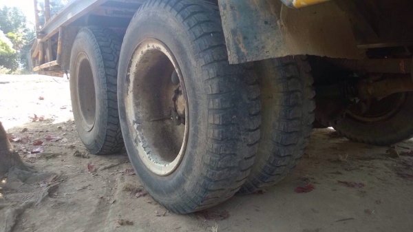 ขายสิบล้อเทเลอร์รถเกี่ยว HINO KT920 เครื่อง HO6C - 195 แรง หัว F18 ลงเล่มเรียบร้อย