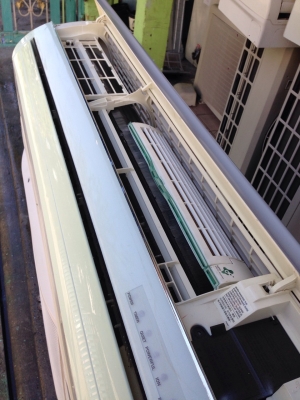 **** ขายแอร์ Panasonic 24000 BTU ตัวTOP ****