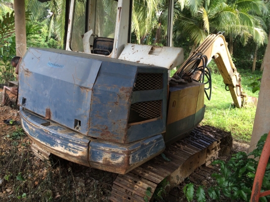 PC40-3 เก๋งตู้ รถใช้ส่วนตัวทำงานในสวนในไร่ สภาพยังดีอยู่...