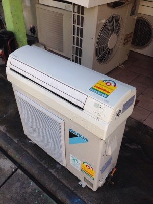 **** ขายแอร์ DAIKIN 12500 BTU สภาพสวย ****