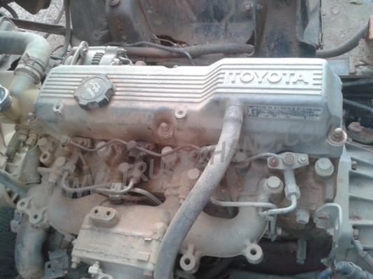 รถบรรทุก 6 ล้อดัมพ์ TOYOTA DYNA