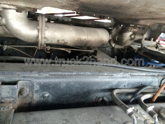 รถบรรทุกน้ำมัน 10 ล้อ