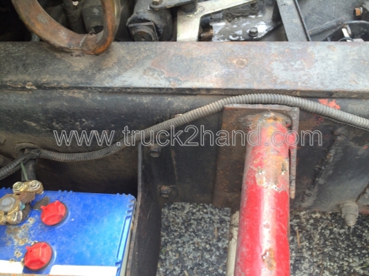 รถบรรทุกน้ำมัน 10 ล้อ