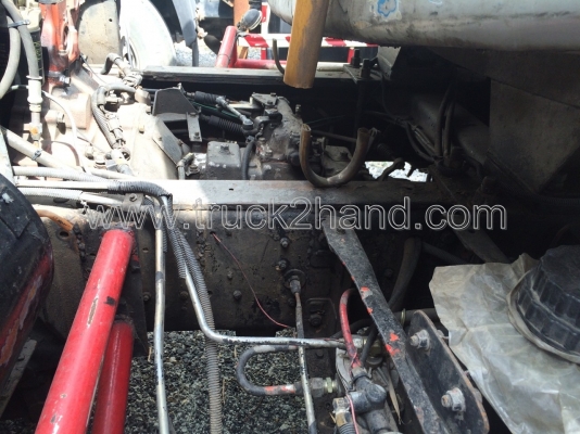 รถบรรทุกน้ำมัน 10 ล้อ