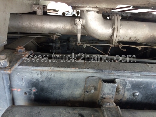 รถบรรทุกน้ำมัน 10 ล้อ