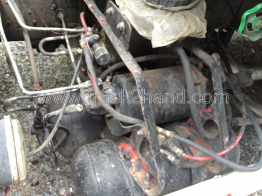 รถบรรทุกน้ำมัน 10 ล้อ