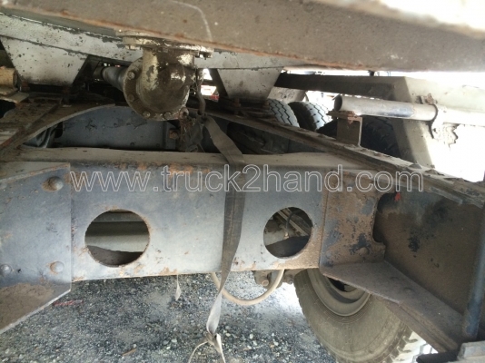 รถบรรทุกน้ำมัน 10 ล้อ