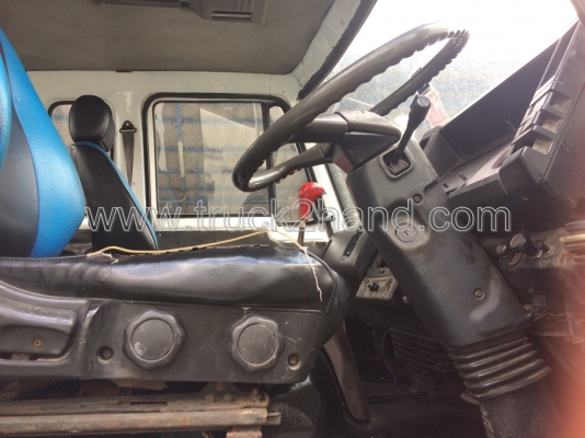 รถบรรทุกน้ำมัน 10 ล้อ