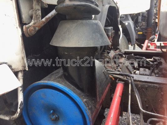 รถบรรทุกน้ำมัน 10 ล้อ