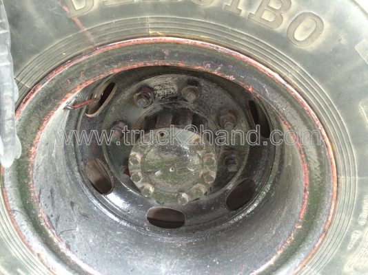 รถบรรทุกน้ำมัน 10 ล้อ