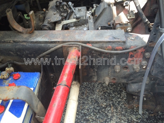 รถบรรทุกน้ำมัน 10 ล้อ