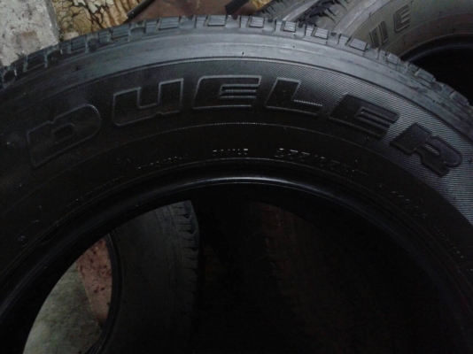 ยาง 255-65-17 บริดสโตน ดูลเลอร์840-ปี14 ยาง 255-65-17 บริดสโตน ดูลเลอร์840-ปี14