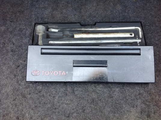 ขายค่ะท้ายโด่งสวยๆ พร้อมใช้ ปี94เครื่อง1.6cc เกียธรรมดา ระบบไฟฟ้า  พ.พาวเวอร์