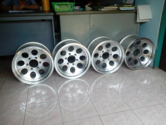 ขายล้อหยดน้ำขอบ 16 สวยๆเลยครับ