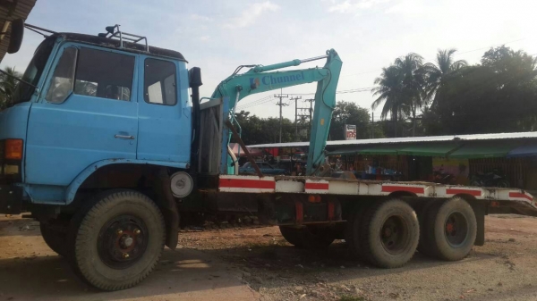 จบการขายไปไว้กว่าลม. ขายด่วนเทนเลอรแมคโค. 1เพลา. EH700.   ราคา360000. วันนี้วันเดียวราคานี้