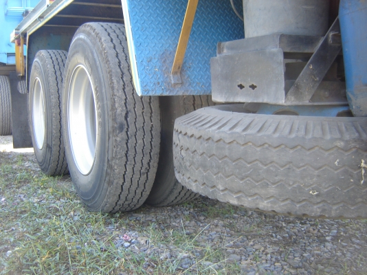 ขายพื้นเรียบISUZU DECA 270 แรงรถบ้าน แม่+ลูก ราคา 1730000 บาท โทร 0843376760