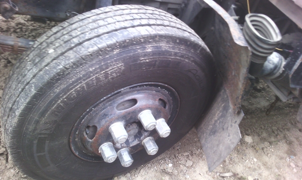 ขายด่วน!รถ 6 ล้อ สภาพสวยพร้อมใช้งาน ติดแก๊ส NGV  เครื่องดี ใช้แก๊สล้วน ราคาเป็นกันเอง ติดต่อ 089-3818694