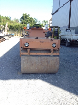 รถบด SAKAI TG25