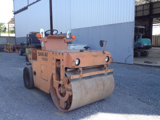 รถบด SAKAI TG25