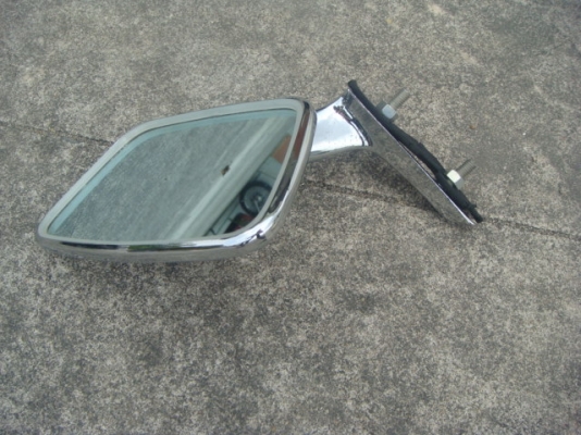 กระจกมองข้างW115