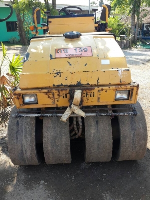 รถบด HITACHI RT30