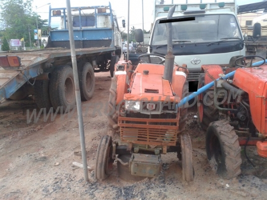 รถไถ  ยี่ห้อ KUBOTA