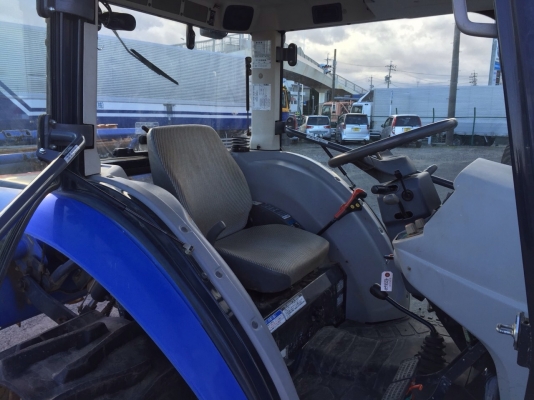 รถไถตีนตะขาบ ISEKI  AT 33  เหมาะสำหรับ 25 แรงม้า อุปกรณ์ครบ