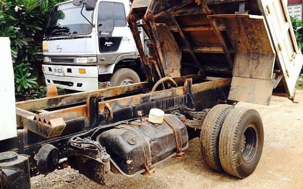 ฝากขาย HINO KM777 เครื่องเดิม เกียร์เดิม ดัมพ์ยาว 3.80เมตร
