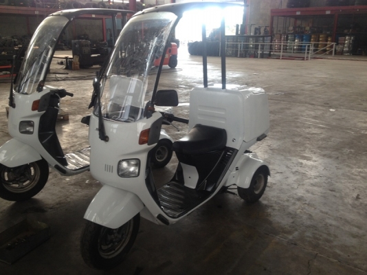 ขายรถมอเตอร์ไซด์3ล้อ HONDA GYRO CANOPY สนใจติดต่อ086-0801238