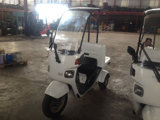 ขายรถมอเตอร์ไซด์3ล้อ HONDA GYRO CANOPY สนใจติดต่อ086-0801238