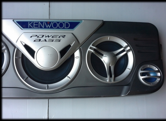 ลำโพงแผงของ Kenwood มือสองจากญี่ปุ่น สภาพสวย