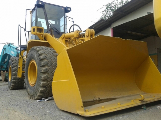 KOMATSU WA300-1