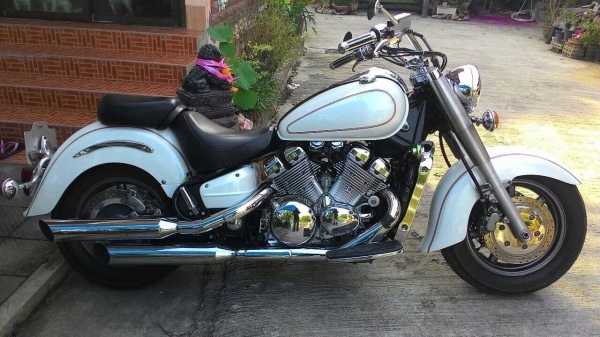ธารนนทบุรี//ขาย yamaha royal1300 ปี2001 สภาพนางฟ้า ระบบไฟสมบูรณ์ทุกจุด เครื่องเดินเบานิ่งๆ ราคา 195,000 บาท อินวอยท์ สรรพสารมิตรแท้