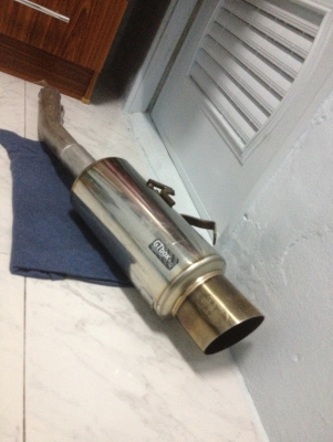 ขายท่อ Kakimoto GT box  jasma Japanไส้ตรง ไส้ขนาด2นิ้ว พักท่อยาว10.5นิ้ว ปายท่อยาว3นิ้ว ปากท่อกว้าง3.5นิ้ว ราคา1900บาท โทร0924462525โส กทม